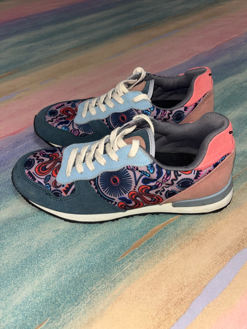 Inkkas Jogger Sneakers 7.5 Blue Pink Suede Textile Surrealist Eye Snake Print